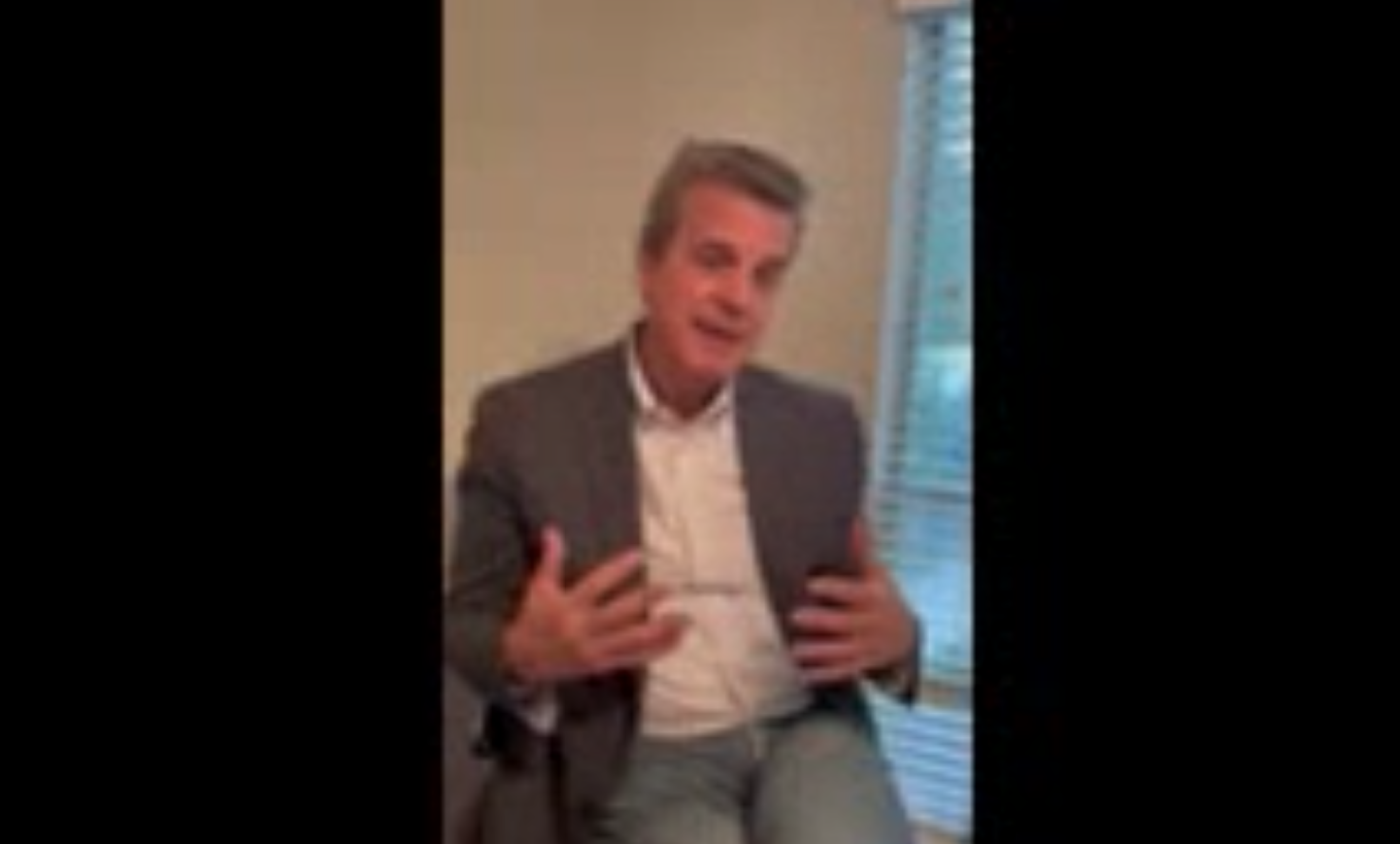 Video Poster Testimonial 3 (vertical)